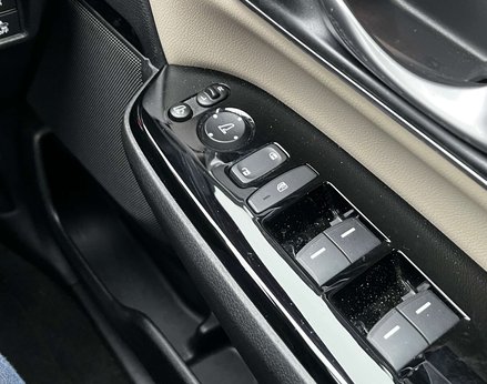 Honda CR-V 2.0 CR-V SR i-MMD CVT 4WD 5dr 60