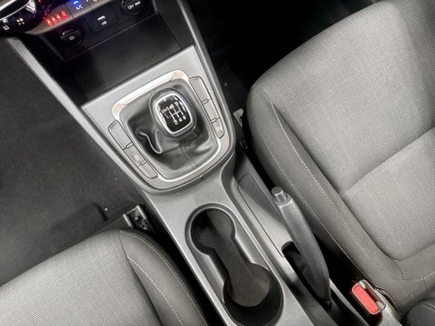 Hyundai KONA 1.0 T-GDi MHEV SE Connect SUV 5dr Petrol Hybrid Manual Euro 6 (s/s) (120 ps 17