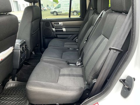 Land Rover Discovery 3.0 Discovery SE SDV6 Auto 4WD 5dr 38
