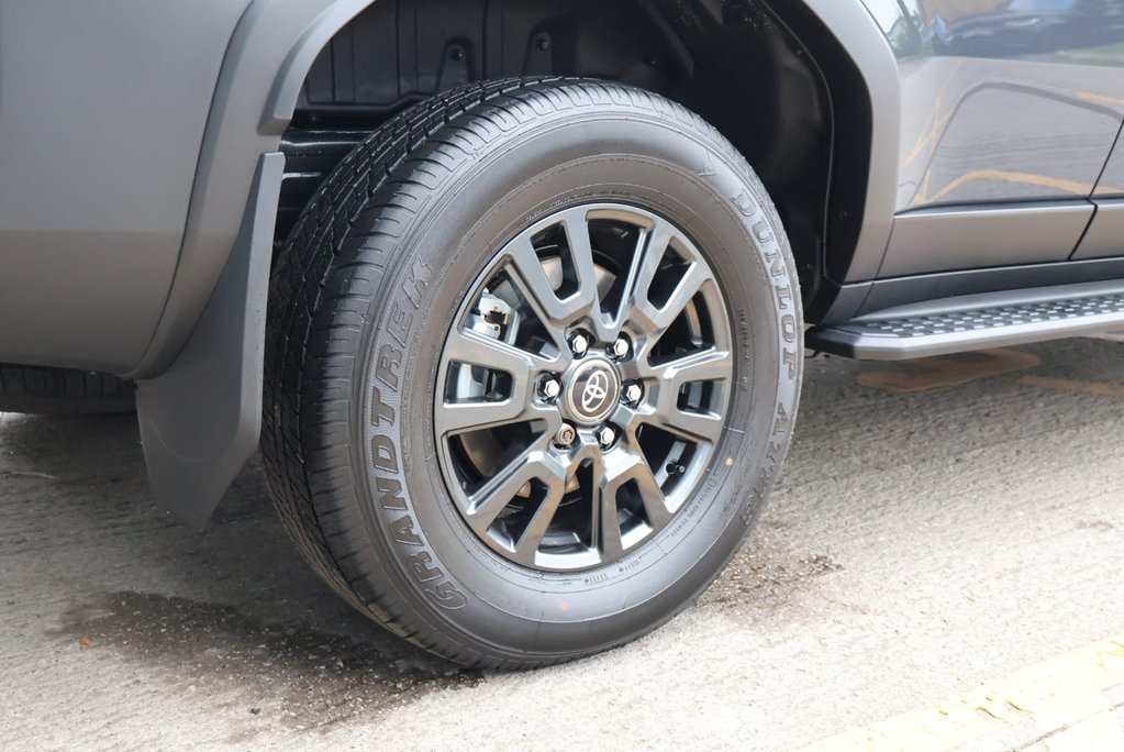 Toyota Land Cruiser BRAND NEW COMMERCIAL WITH A OEM REAR SEAT CONVERSION 14