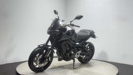 Yamaha MT-09 ABS 2020 ONLY 8K 2 OWNER AKRAPOVIC QUICKSHIFTER FSH 900CC NAKED 5