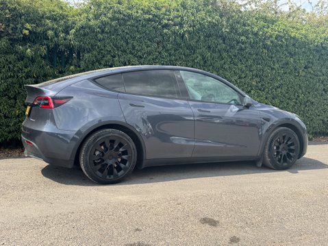 Tesla Model Y (Dual Motor) Long Range SUV 5dr Electric Auto 4WDE (384 bhp) 31