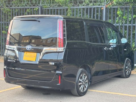 Toyota Esquire Hybrid 1.8 Hybrid Gi Edition 7 Seater 36