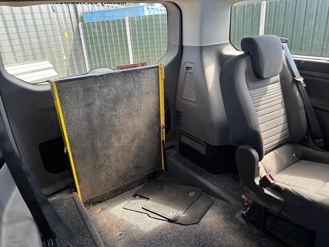 Ford Tourneo Custom 320 TITANIUM ECOBLUE 16