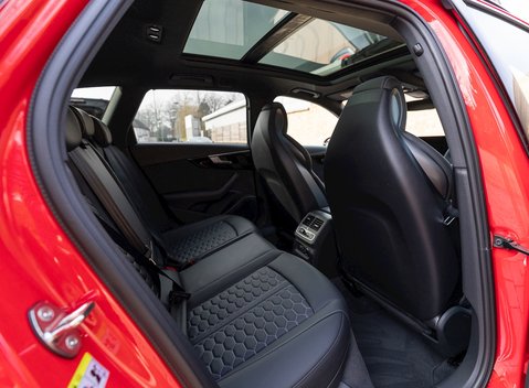 Audi RS4 Avant Vorsprung 16