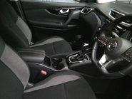 Nissan Qashqai DIG-T ACENTA PREMIUM DCT ONLY 28,000 MILES FROM NEW 9