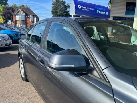BMW 3 Series 2.0 320d ED EfficientDynamics Auto Euro 5 (s/s) 4dr 13