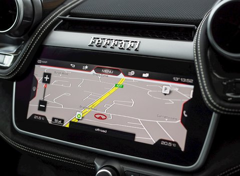 Ferrari GTC4 Lusso T 18