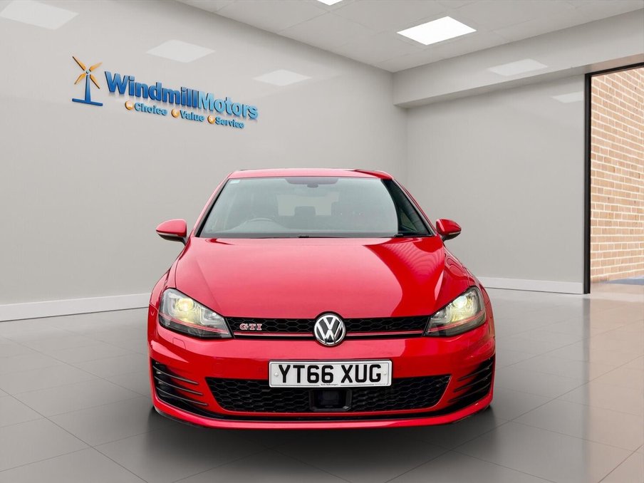 2016 Volkswagen Golf — image 6