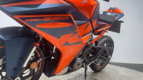 KTM RC 390 2024 1K VERY CLEAN A2 READY SPORTS BIKE 390CC 27
