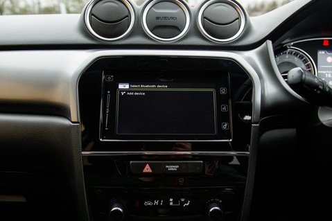 Suzuki Vitara SZ-T BOOSTERJET MHEV 23