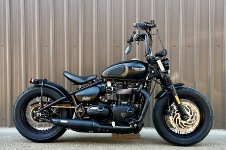 Triumph Bonneville 1.2 Bonneville Bobber Black 1