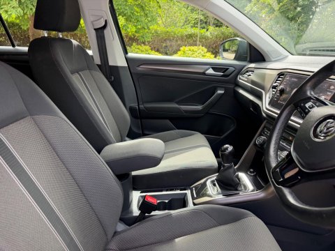 Volkswagen T-Roc 1.0 TSI SE Euro 6 (s/s) 5dr 17