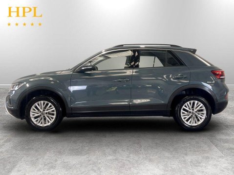 Volkswagen T-Roc 1.0 TSI Life SUV 5dr Petrol Manual Euro 6 (s/s) (110 ps) 4