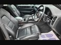 Porsche Cayenne V6 12