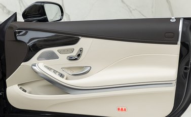 Mercedes-Benz S63 Cabriolet 19