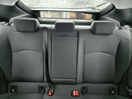 Toyota Prius 1.8 VVT-h Business Edition Plus Hatchback 5dr Petrol Hybrid CVT Euro 6 (s/s 16