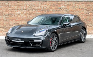 Porsche Panamera Turbo Sport Turismo 6