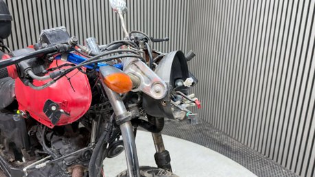 Yamaha YBR 125 2011 GOOD PARTS BIKE PROJECT COMMUTER BIKE 125CC 13