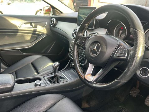 Mercedes-Benz GLA 2.1 GLA 200 D Sport 5dr 14