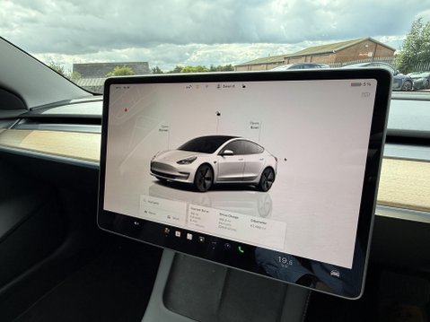 Tesla Model 3 Saloon 4dr Electric Auto RWD (241 bhp) 31