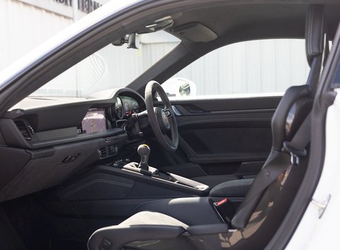 Porsche 911 (992) GT3 13