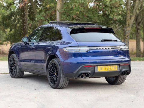 Porsche Macan 2.9 Macan GTS Semi-Auto 4WD 5dr 3