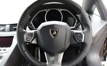 Lamborghini Aventador LP 700-4 19