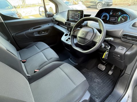 Peugeot e-Partner 800 50kWh Professional Premium + Standard Panel Van 5dr Electric Auto SWB ( 2