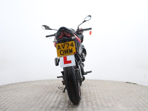 Aprilia Tuono 125 TUONO 125 11