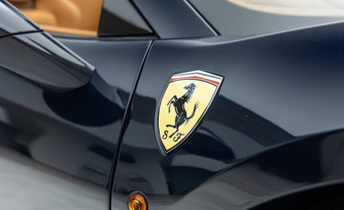 Ferrari 488 SPIDER 43
