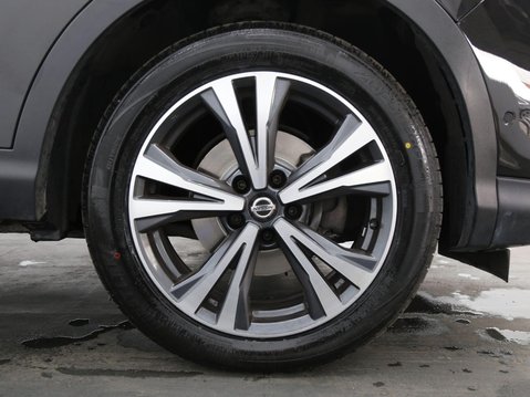 Nissan Qashqai 1.5 dCi N-Connecta DCT Auto Euro 6 (s/s) 5dr 27