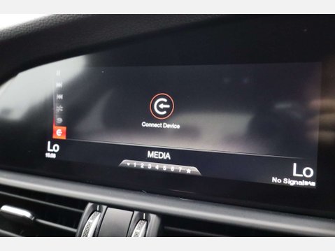 Alfa Romeo Giulia 2.1 Giulia Speciale TD Auto 4dr 28