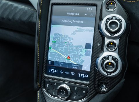 McLaren 720S Spider 27