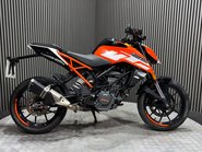 KTM Duke 2019 ONLY 11K RUNNING PROJECT NAKED BIKE 125CC 1