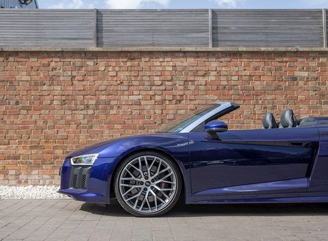Audi R8 V10 Spyder 26