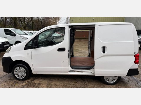 Nissan NV200 1.5 dCi Acenta SWB Euro 5 6dr 23