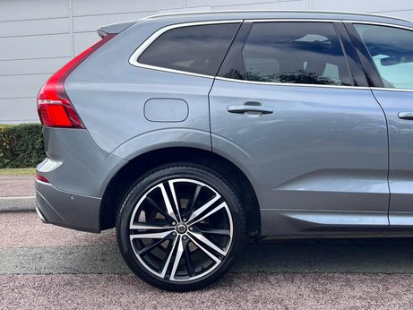 Volvo XC60 2.0 D4 R-Design Pro Auto AWD Euro 6 (s/s) 5dr 13