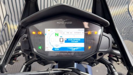 Moto Guzzi V85 850 TT 2019 37K MOT SEPTEMBER 2027 PANNIERS ADVENTURE BIKE 13