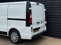 Vauxhall Vivaro 1.6 Vivaro 2700 Sportive CDTi 15