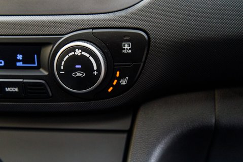 Hyundai i10 PREMIUM SE 27