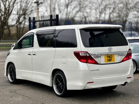 Toyota Alphard 8 SEATER+TWIN SUNROOF+RARE 5