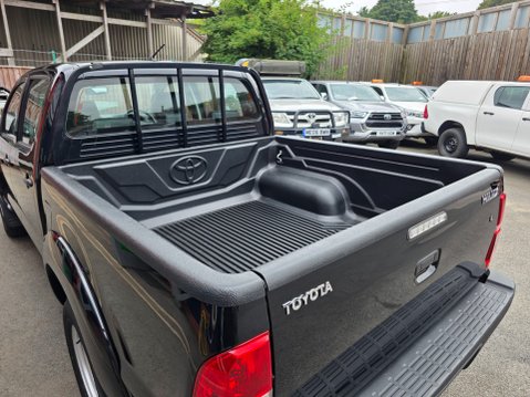 Toyota Hilux ACTIVE 4X4 D-4D DCB 10
