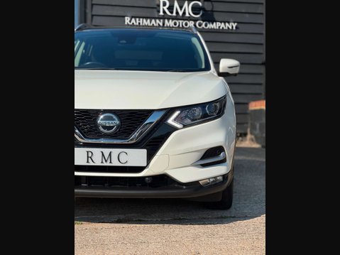 Nissan Qashqai 1.3 DIG-T N-Connecta SUV 5dr Petrol Manual Euro 6 (s/s) (160 ps) 5
