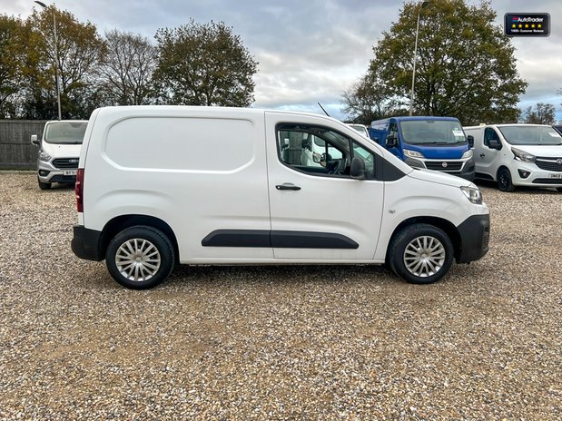 Citroen Berlingo SWB L1H1 650 Enterprise Bluehdi Air Con Sensors EURO 6 NO VAT 5