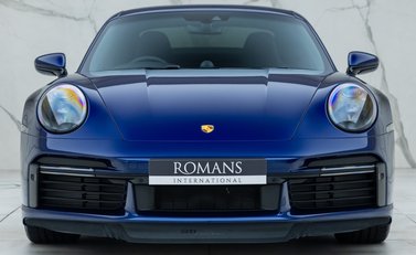 Porsche 911 Turbo S (992) 4