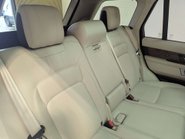 Land Rover Range Rover 3.0 Range Rover Vogue D MHEV Auto 4WD 5dr 46
