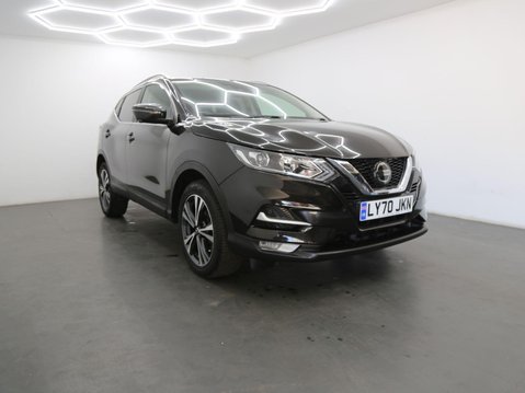 Nissan Qashqai 1.3 DIG-T N-Connecta Euro 6 (s/s) 5dr 1