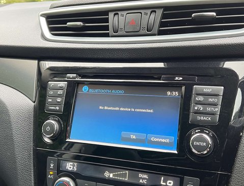 Nissan Qashqai 1.6 Qashqai Tekna dCi 5dr 17