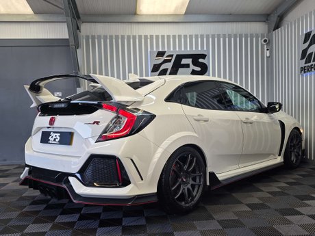 Honda Civic 2.0 i-VTEC Type R GT Hatchback 5dr Petrol Manual Euro 6 (s/s) (320 ps) 37